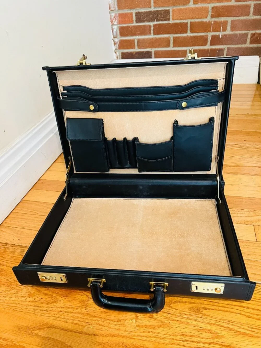 Coach Black Leather Hard Sided 4.5